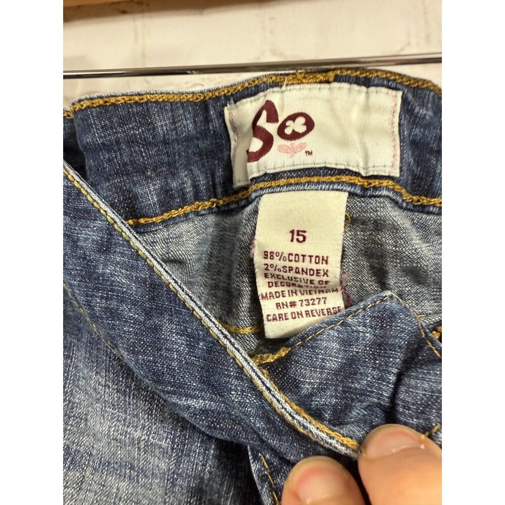So Jeans Shorts Juniors Size 15 Blue Medium Wash Rolled Hem Distressed - Picture 3 of 5